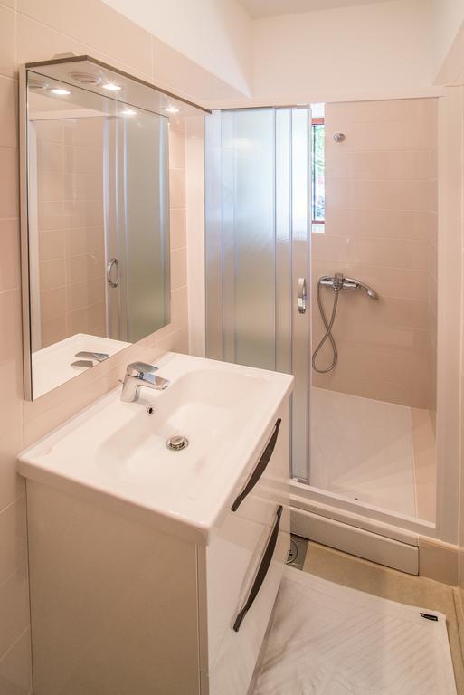Apartment Ana 1 Малинска Экстерьер фото