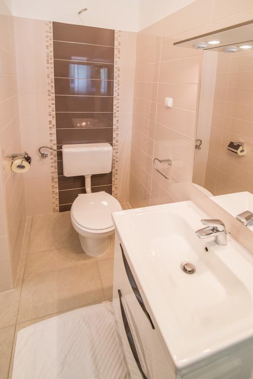 Apartment Ana 1 Малинска Экстерьер фото
